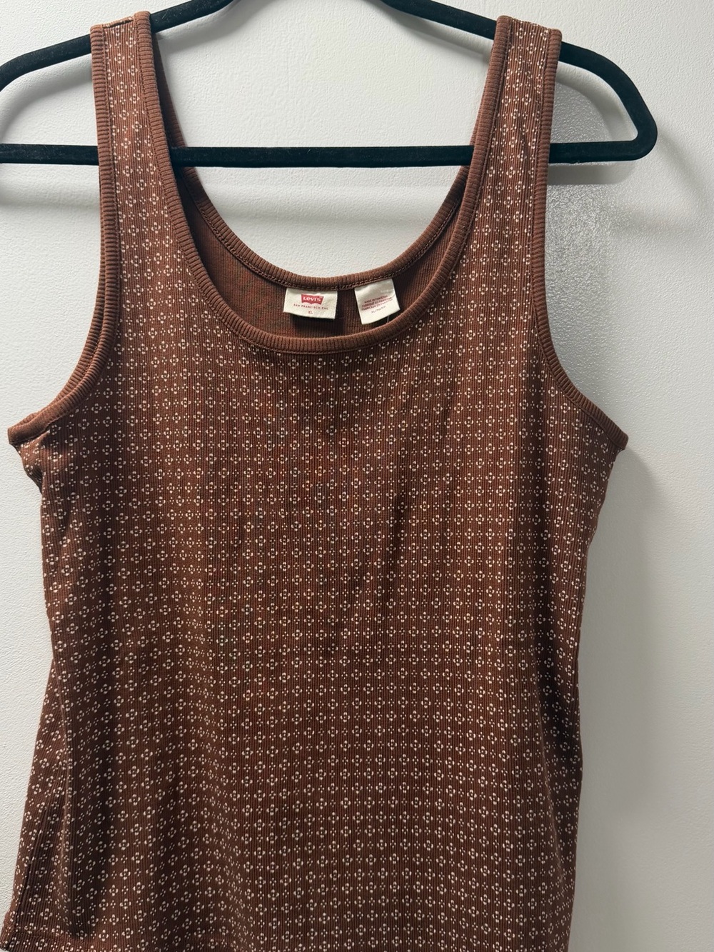 Levi's Brown Ribbed Tank with Small White Geometric Print
